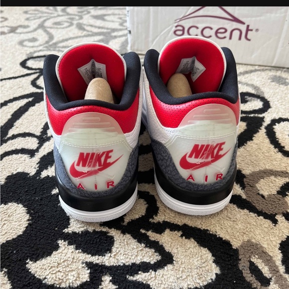 Air Jordan 3 Retro denim SE “Fire red” - Picture 3 of 10